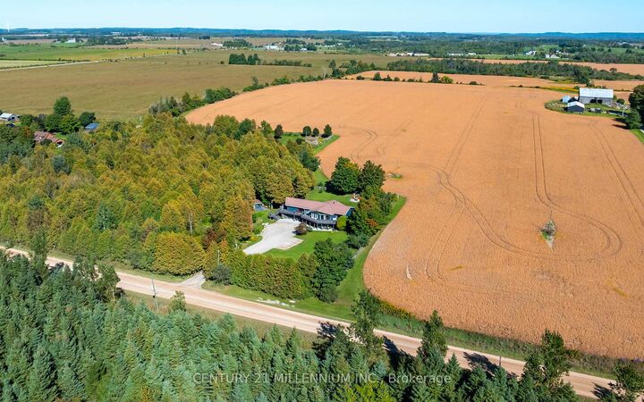 Photo de la propriété: 433527 4th Line ON L9W 0P2