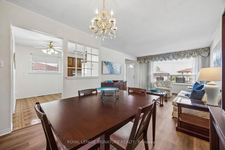 Property Photo: 171 Petworth Crescent ON M1S 3M6