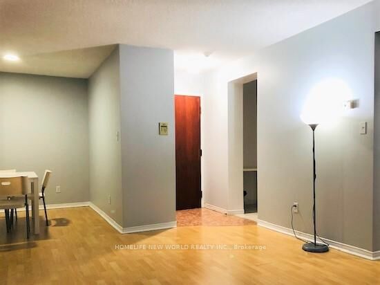 Property Photo:  