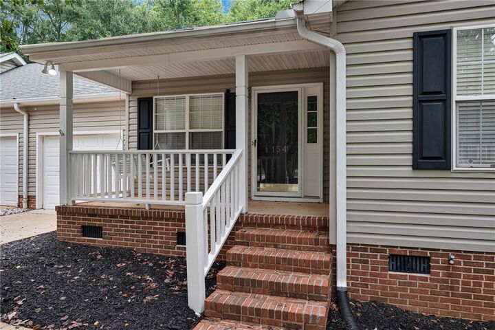 Property Photo:  154 Ashton Lane  SC 29621 