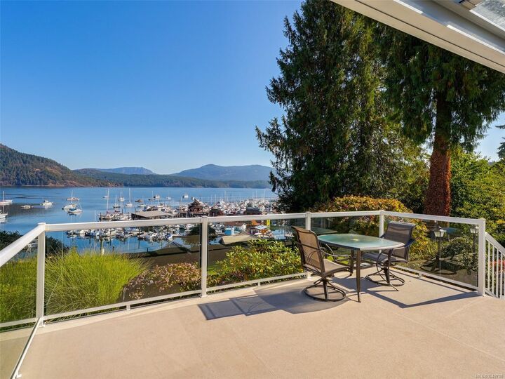 Property Photo:  1809 Pritchard Rd  BC V0R 1N0 