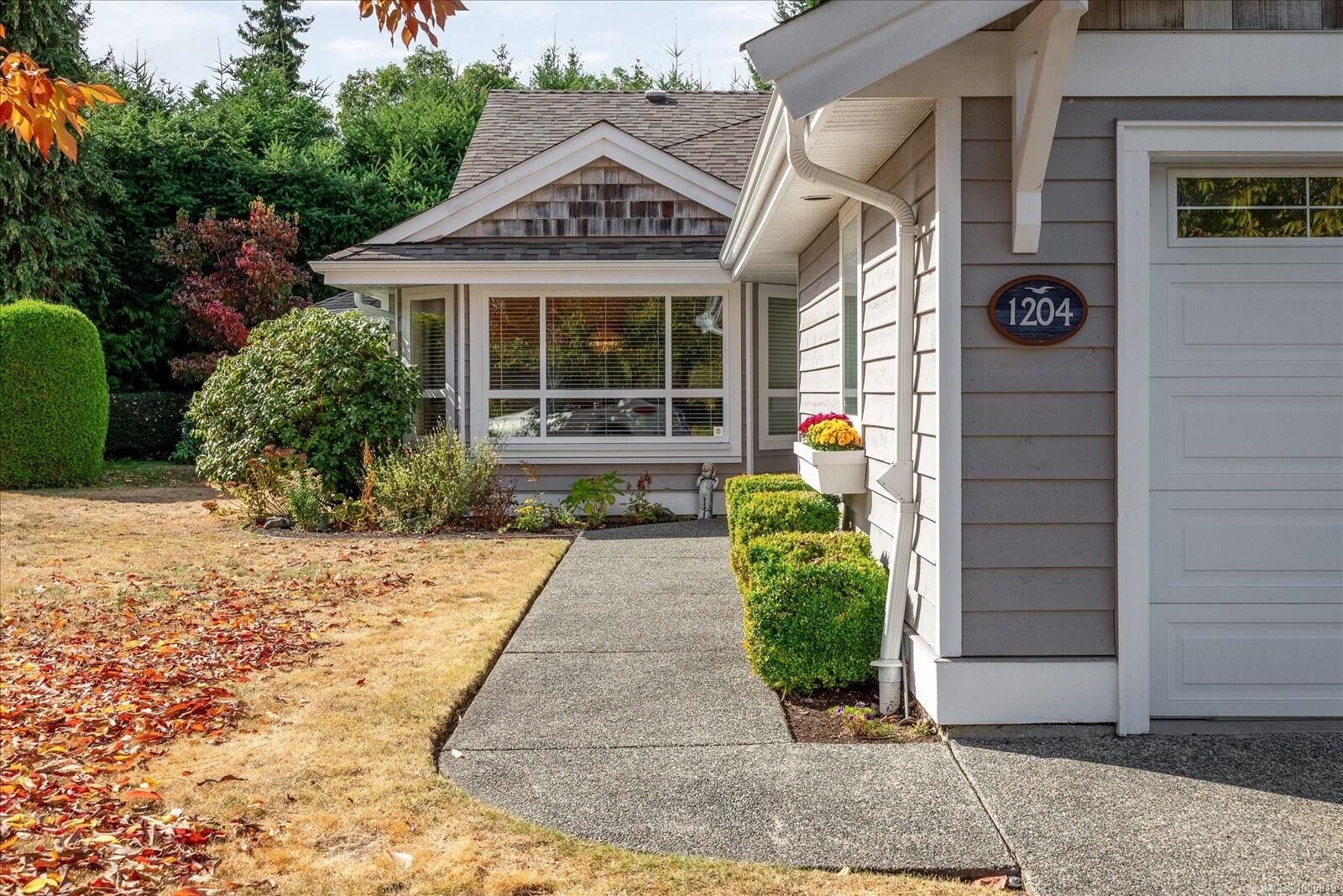 Property Photo: 1204 Gabriola Dr BC V9P 2X5