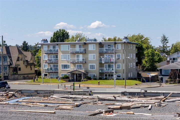 Property Photo:  1540 Dallas Rd #103  BC V8S 1A3 