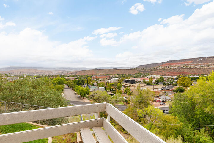 Property Photo: 338 N 100 St W UT 84770