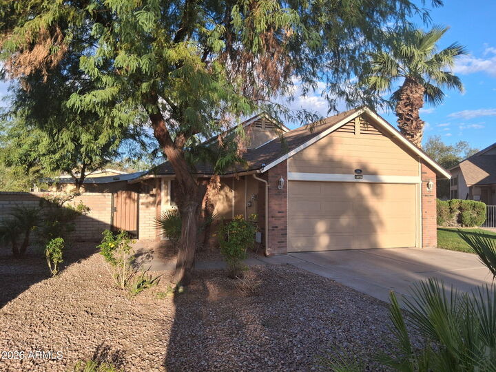 Property Photo: 1760 E Jacinto Circle AZ 85204