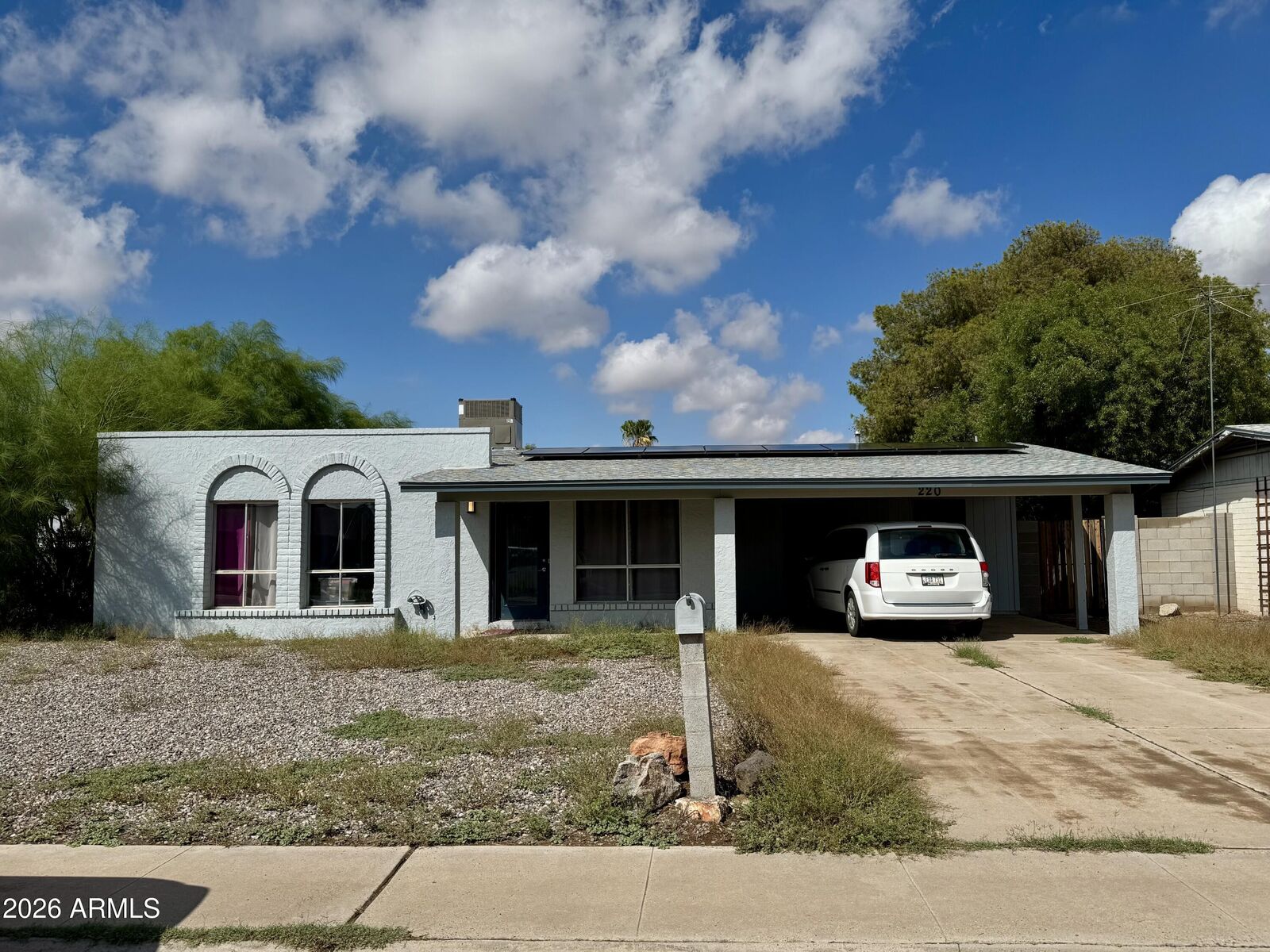 Property Photo:  220 E Ocotillo Street  AZ 85122 