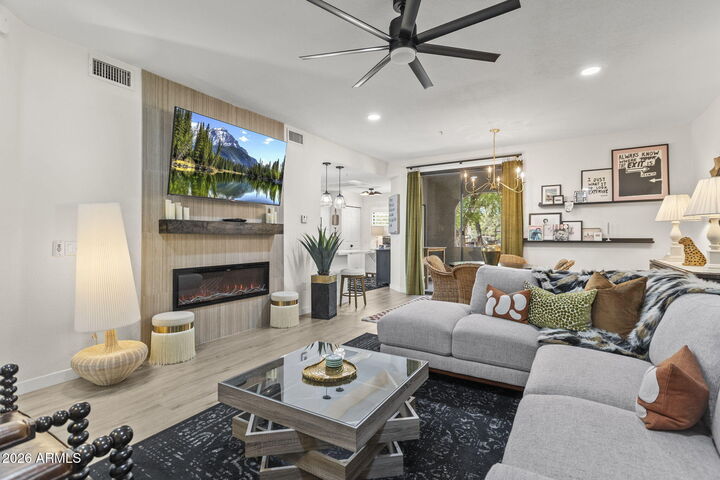 Property Photo:  15252 N 100th Street 1133  AZ 85260 