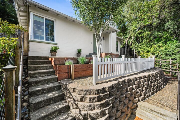 Property Photo:  293 Bungalow Avenue  CA 94901 