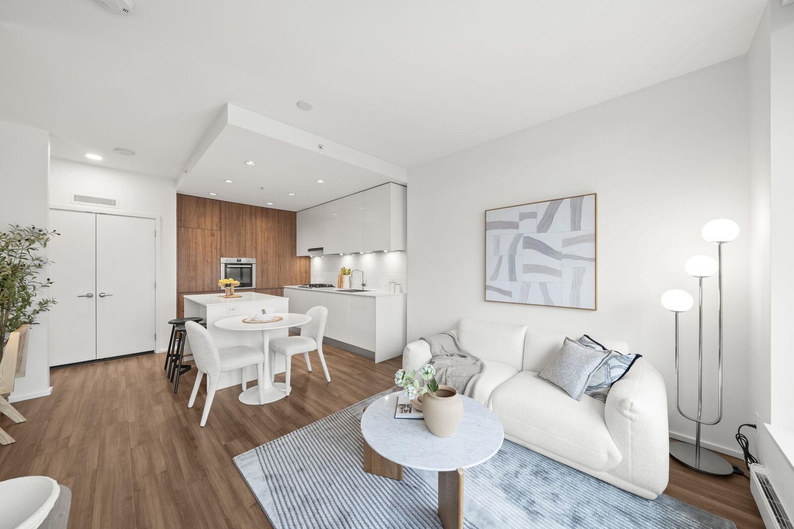 Property Photo:  4650 Brentwood Boulevard 2208  BC V5C 0M3 