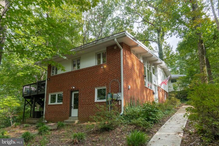 Property Photo: 3615 Tallwood Terrace VA 22041