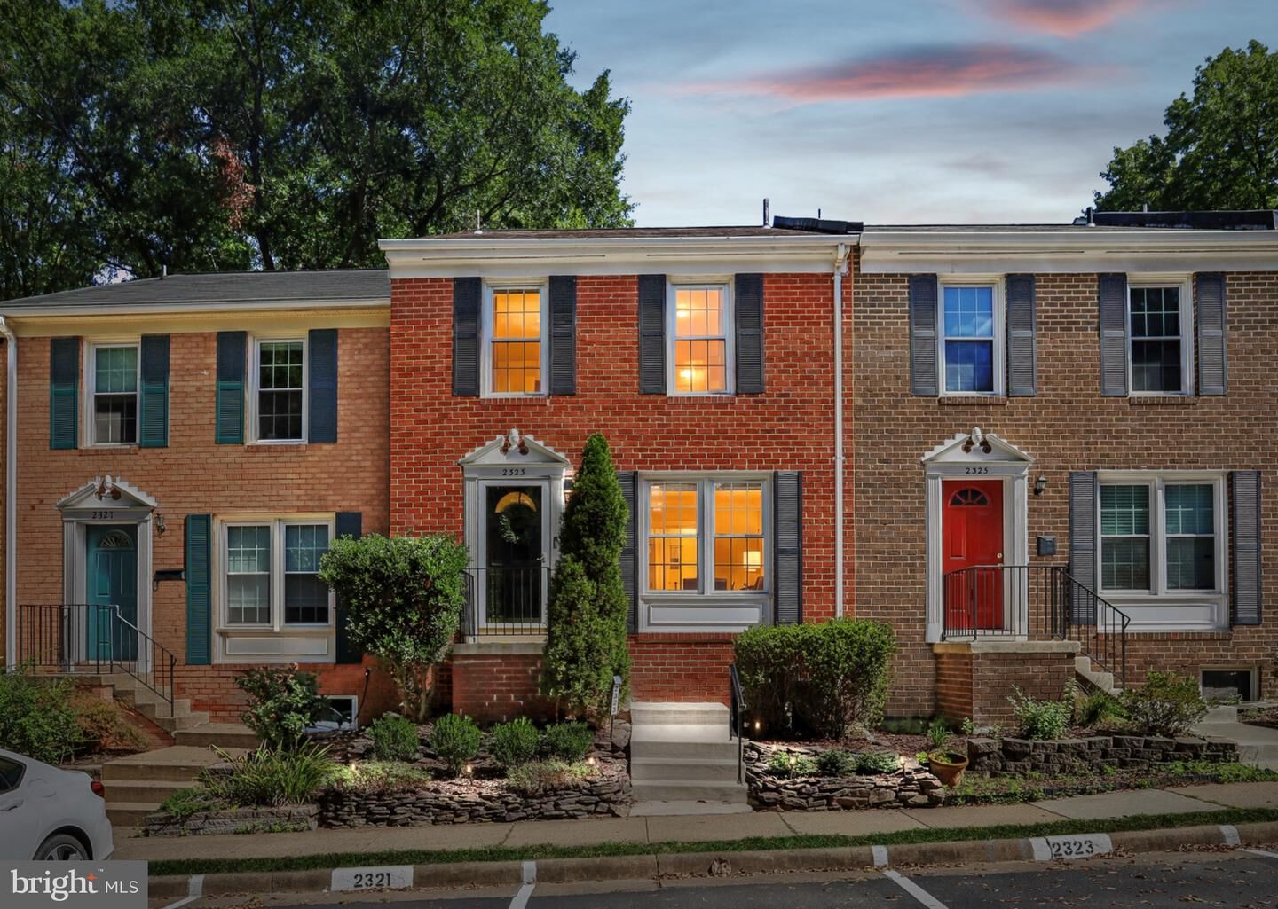 Property Photo:  2323 Harleyford Court  VA 20191 