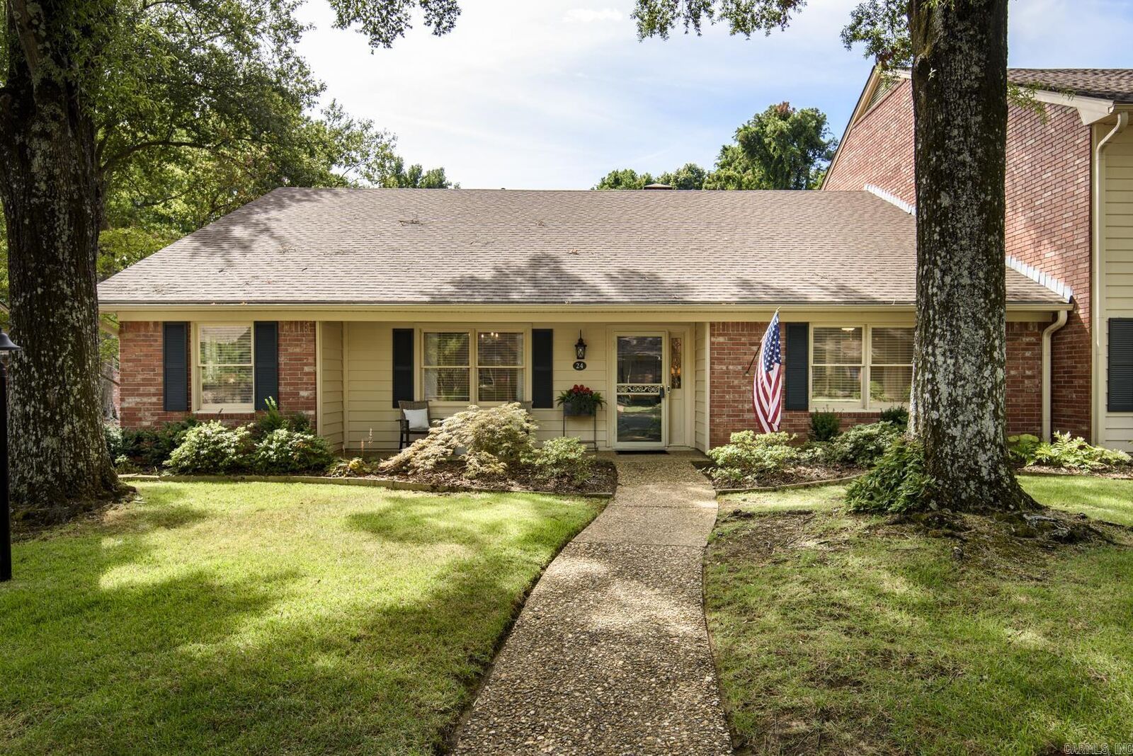 Property Photo: 707 Pleasant Valley Drive AR 72227