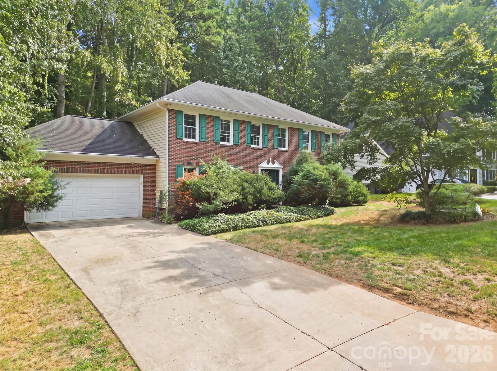 Property Photo: 12417 Angel Oak Drive NC 28078