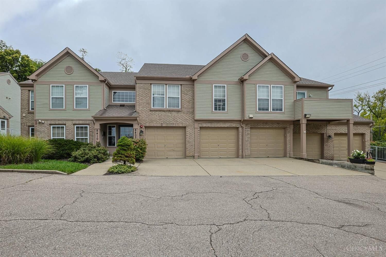 Property Photo: 8404 Ridge Pointe Court OH 45237