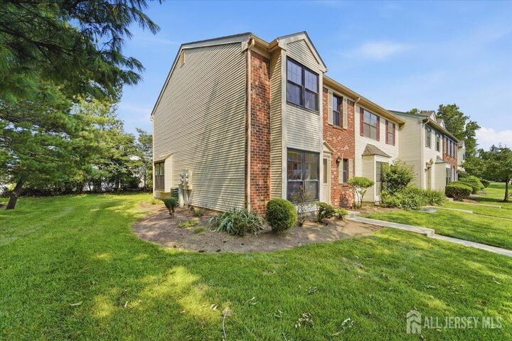 Property Photo:  543 Manchester Court  NJ 08854 