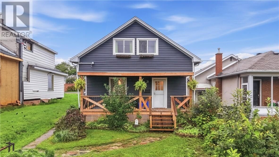 Property Photo: 21 Bulmer Avenue ON P3C 3J2
