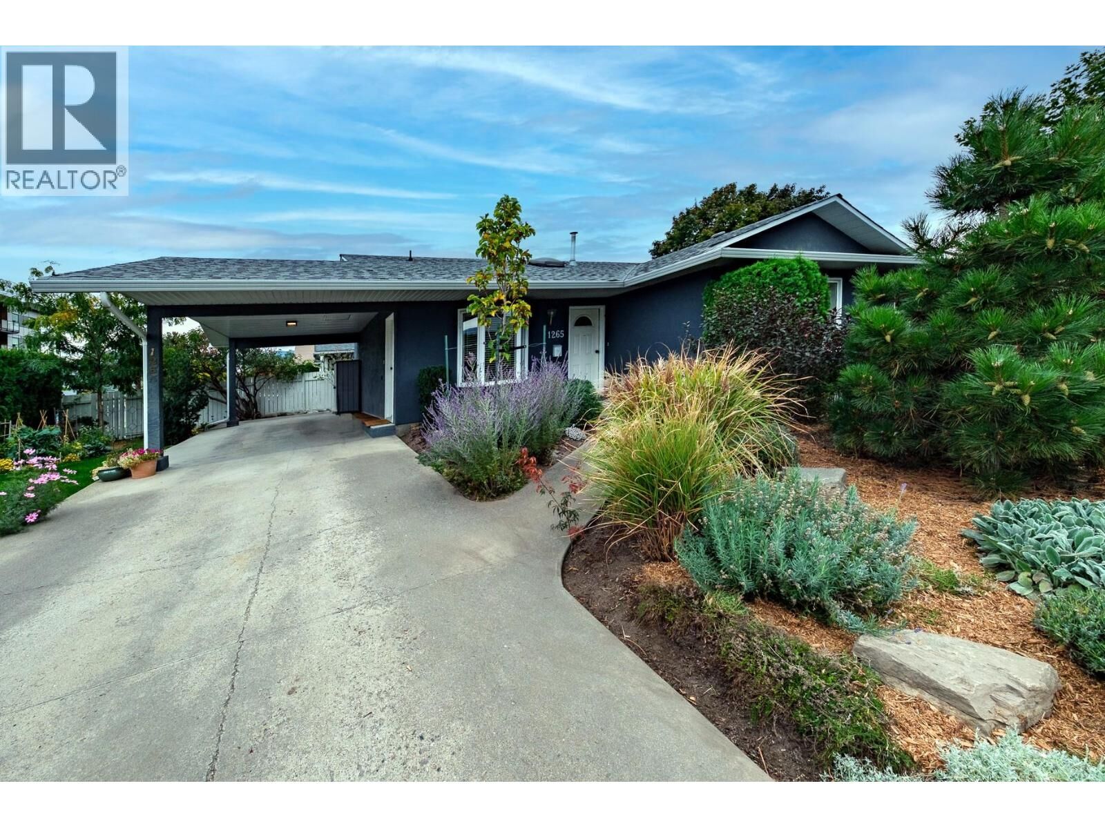 Property Photo:  1265 Graham Street  BC V1Y 8L2 
