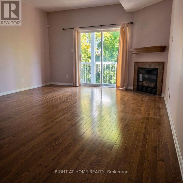 Property Photo:  1046 Redtail Private  ON K1J 0A9 