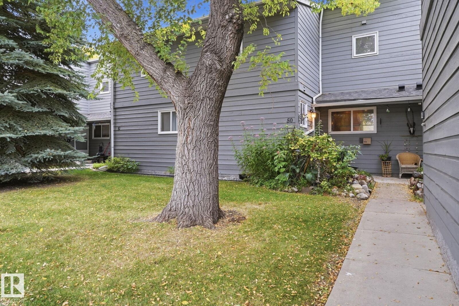 Property Photo:  4610 17 Avenue NW 50  AB T6L 5T1 