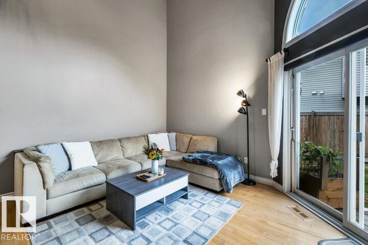Property Photo: 3811 85 Street NW 24 AB T6K 4C7