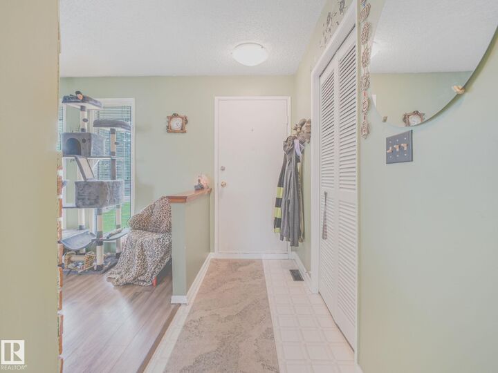 Property Photo:  11514 138 Avenue NW  AB T5X 3P4 