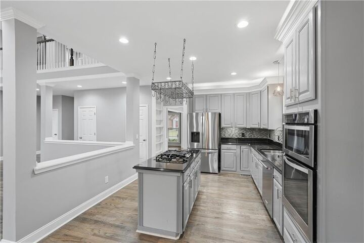 Property Photo:  160 Treadstone Overlook  GA 30024 