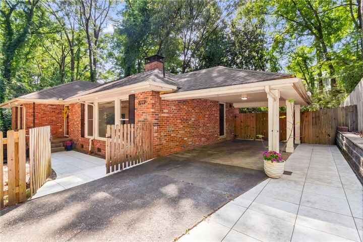 Property Photo:  2332 Tanglewood Circle NE  GA 30345 