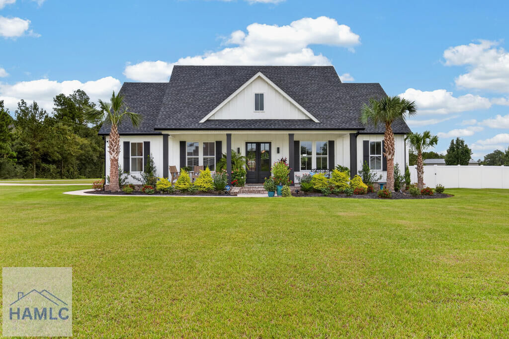 Property Photo: 25 Hayden Lane GA 31545