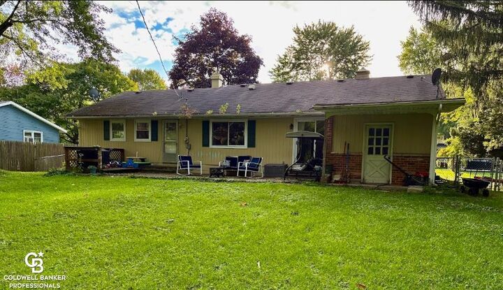 Property Photo:  3050 Oakwood Drive  MI 48060 