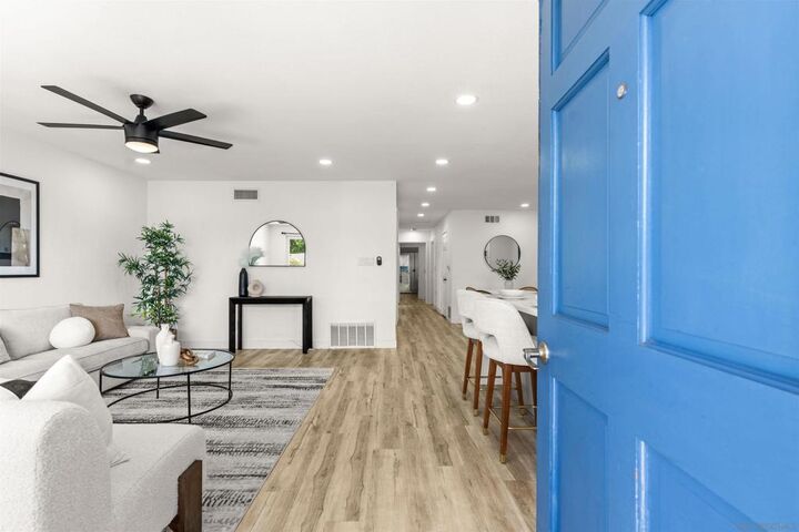 Property Photo: 3825 Tiara St CA 92111