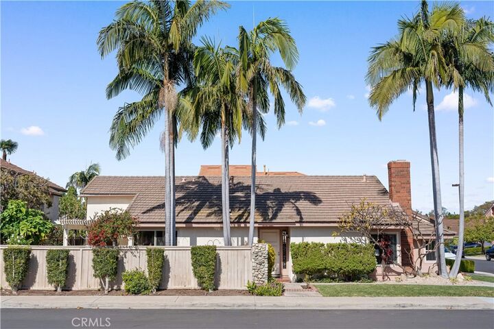 Property Photo:  10 Alderbrook  CA 92604 