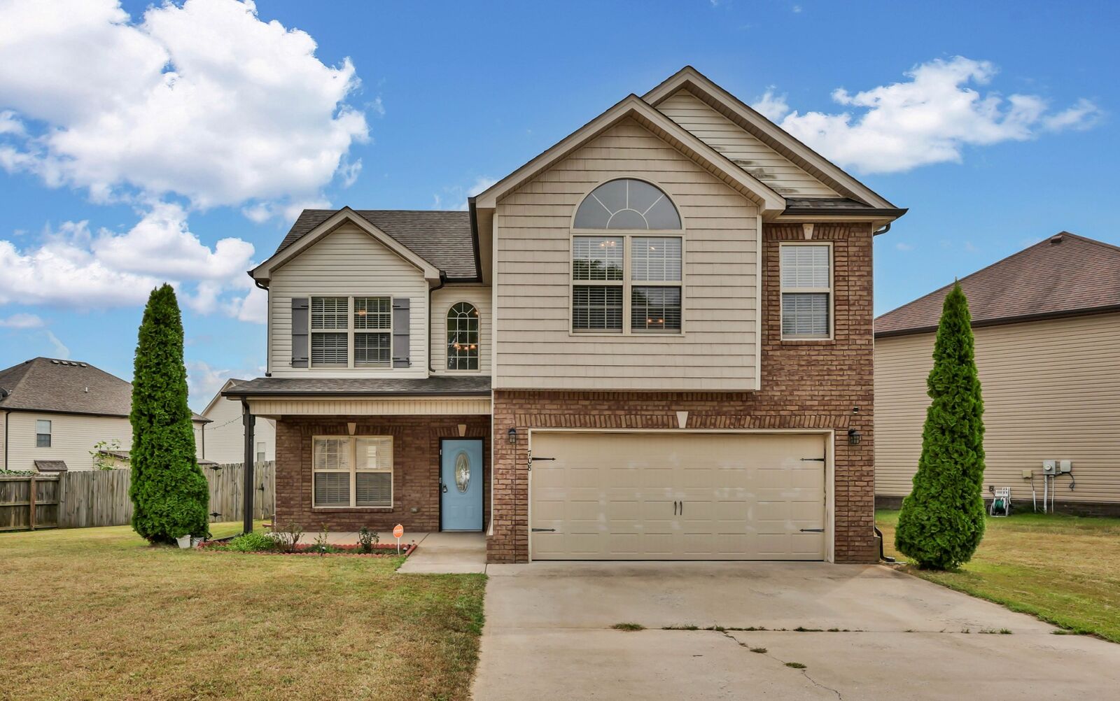 Property Photo: 708 Sturdivant Dr TN 37042