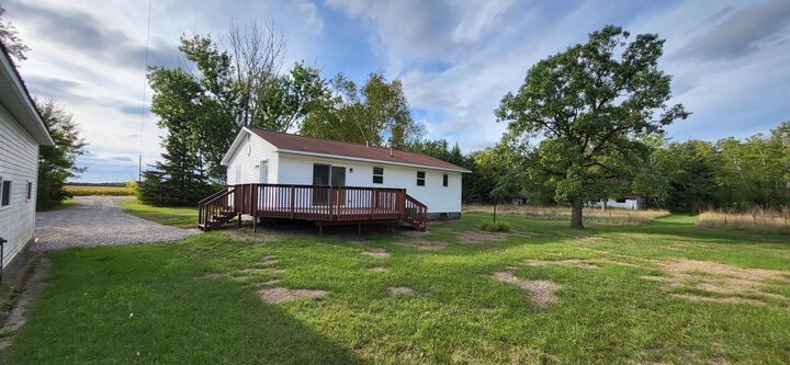Property Photo: 18462 Becker Line Road MN 56470
