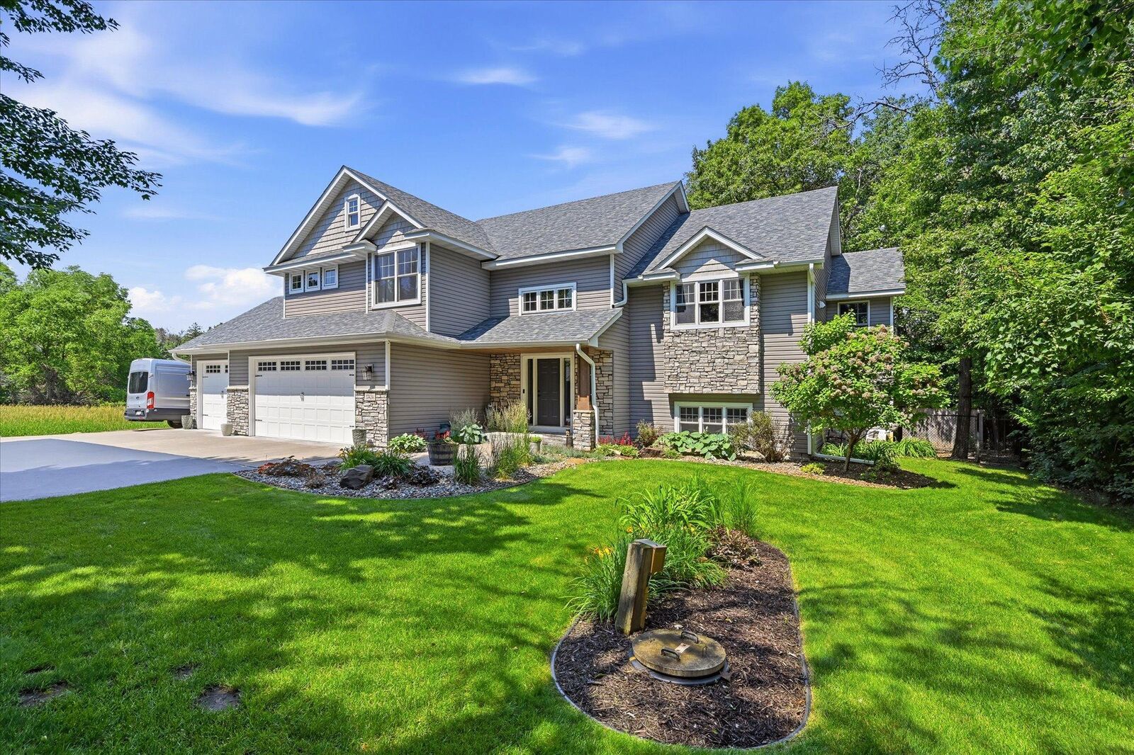 Property Photo:  17424 Staples Street NE  MN 55304 