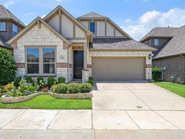 Property Photo:  2256 Briar Ridge Trail  TX 75010 