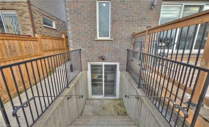 Property Photo:  6045 Ernest Crescent Bmst  ON L2H 0H8 