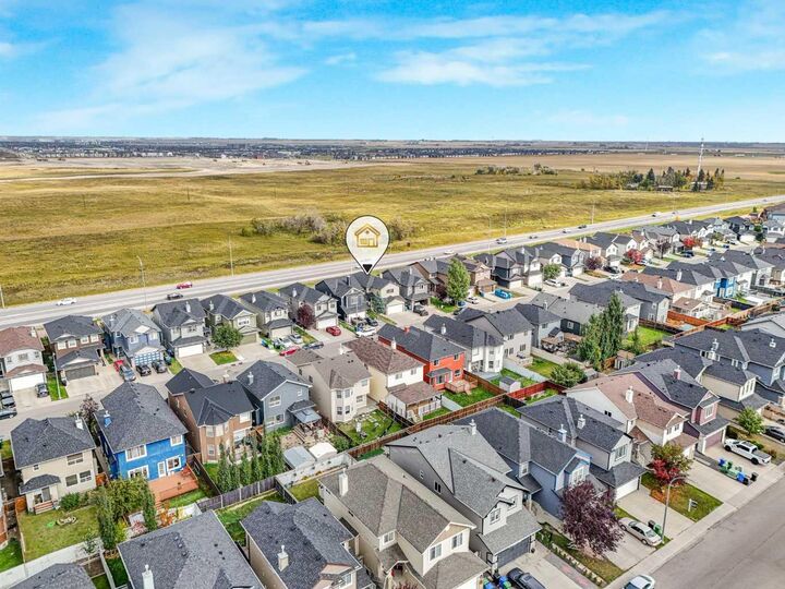 Property Photo:  237 Saddlecrest Way NE  AB T3J 5N2 