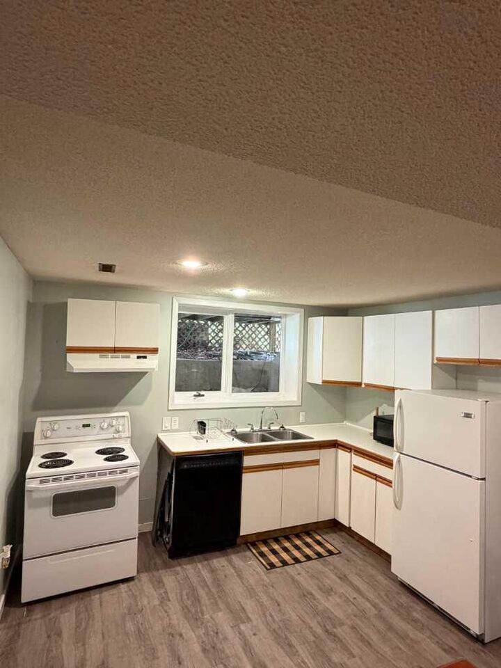 Property Photo: 101 3 Street S AB T0K 1V0