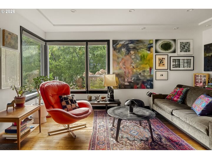 Property Photo: 904 NE 67th Ave OR 97213