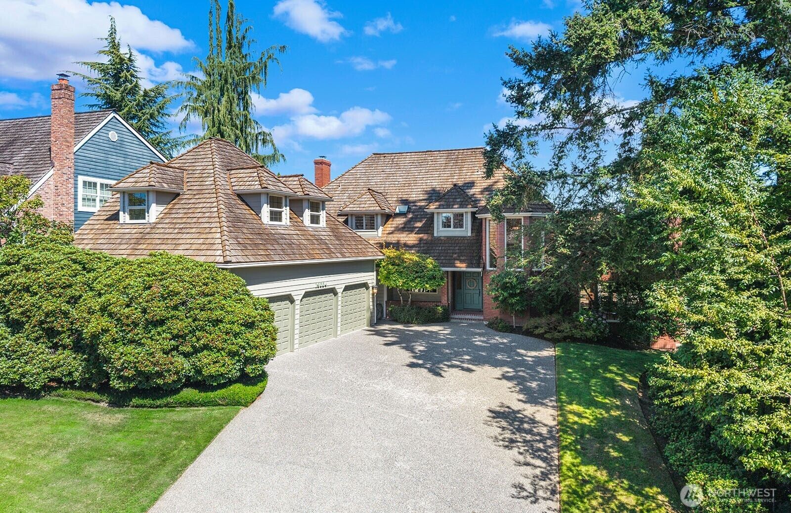 Property Photo:  19004  64th Avenue NE  WA 98028 
