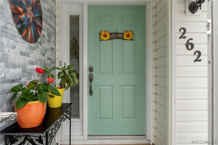 Property Photo:  262 N Golf Harbor Path  FL 34450 
