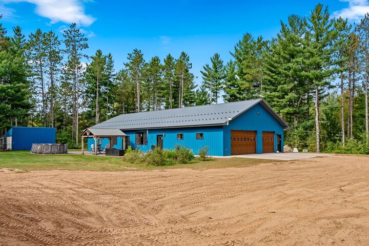 Property Photo:  W5135 Oak Hill Road  WI 54888 
