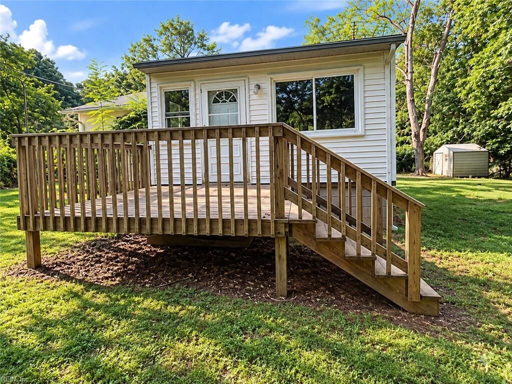 Property Photo:  847 Gayles Rd  VA 23175 