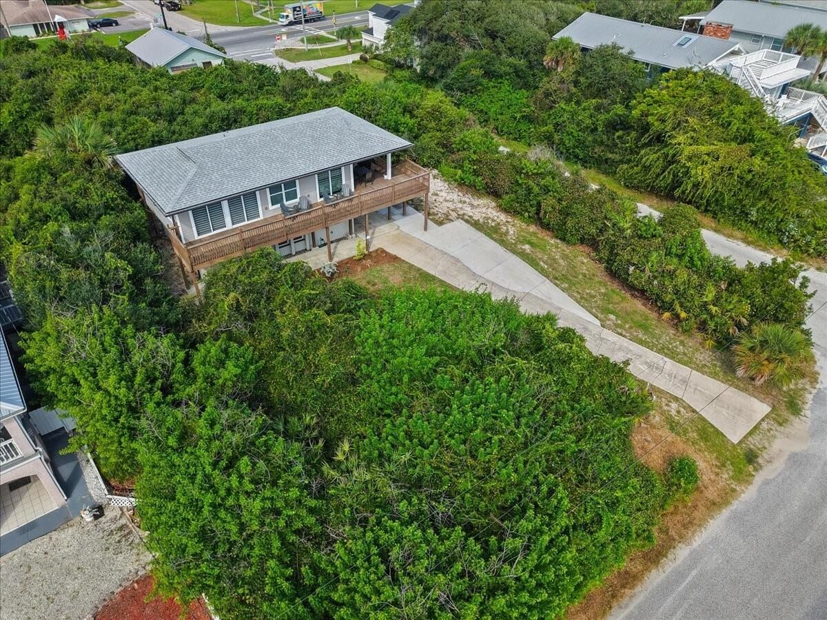 Property Photo: 5401 Pelican Way FL 32080