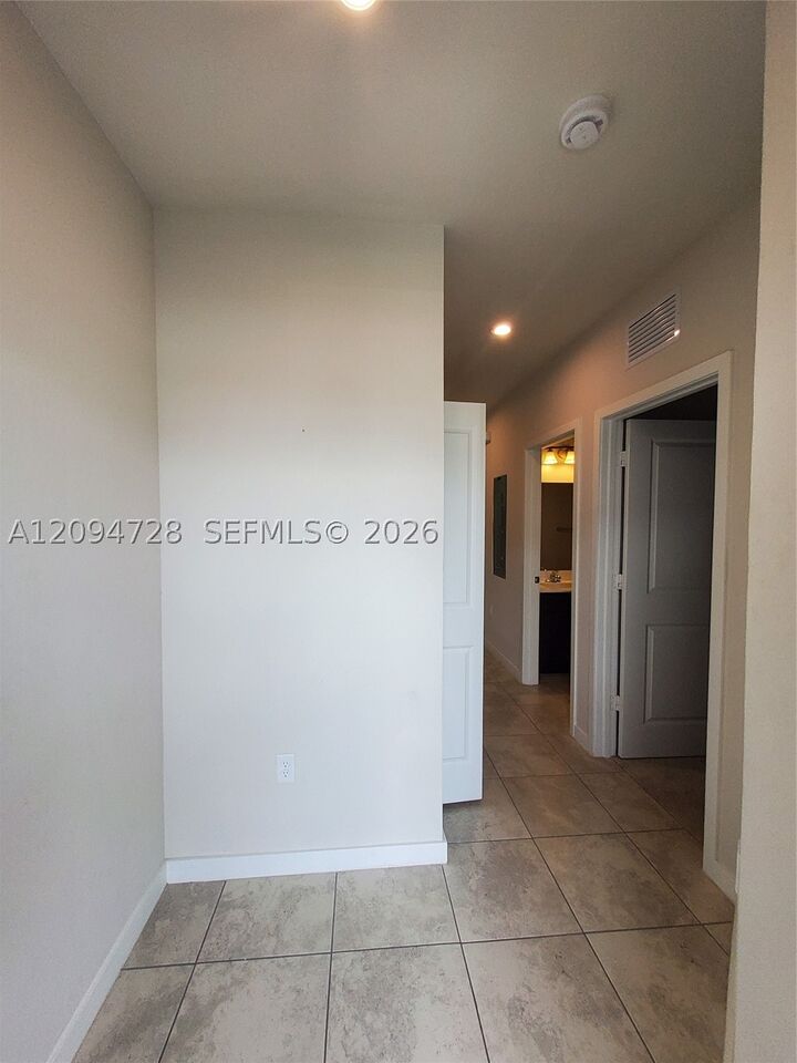 Property Photo:  1085 NW 4th Ter  FL 33034 