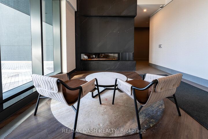 Property Photo:  1007 The Queensway Avenue 513  ON M8Z 0H4 