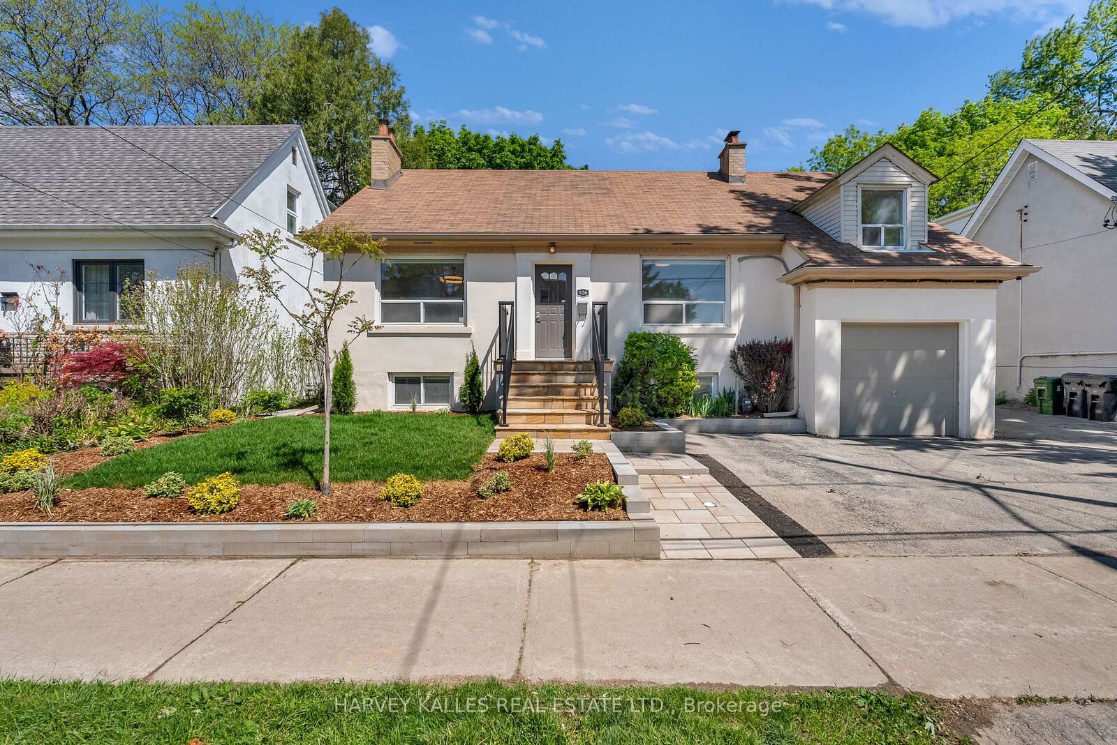 Property Photo: 106 Florence Avenue ON M2N 1G3