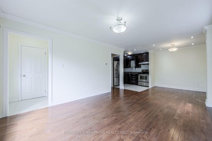 Property Photo:  4300 Lawrence Avenue E  ON M1E 2S9 
