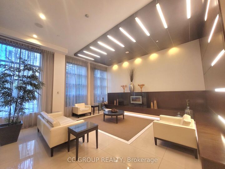 Property Photo:  500 Doris Avenue 2126  ON M2N 0C1 