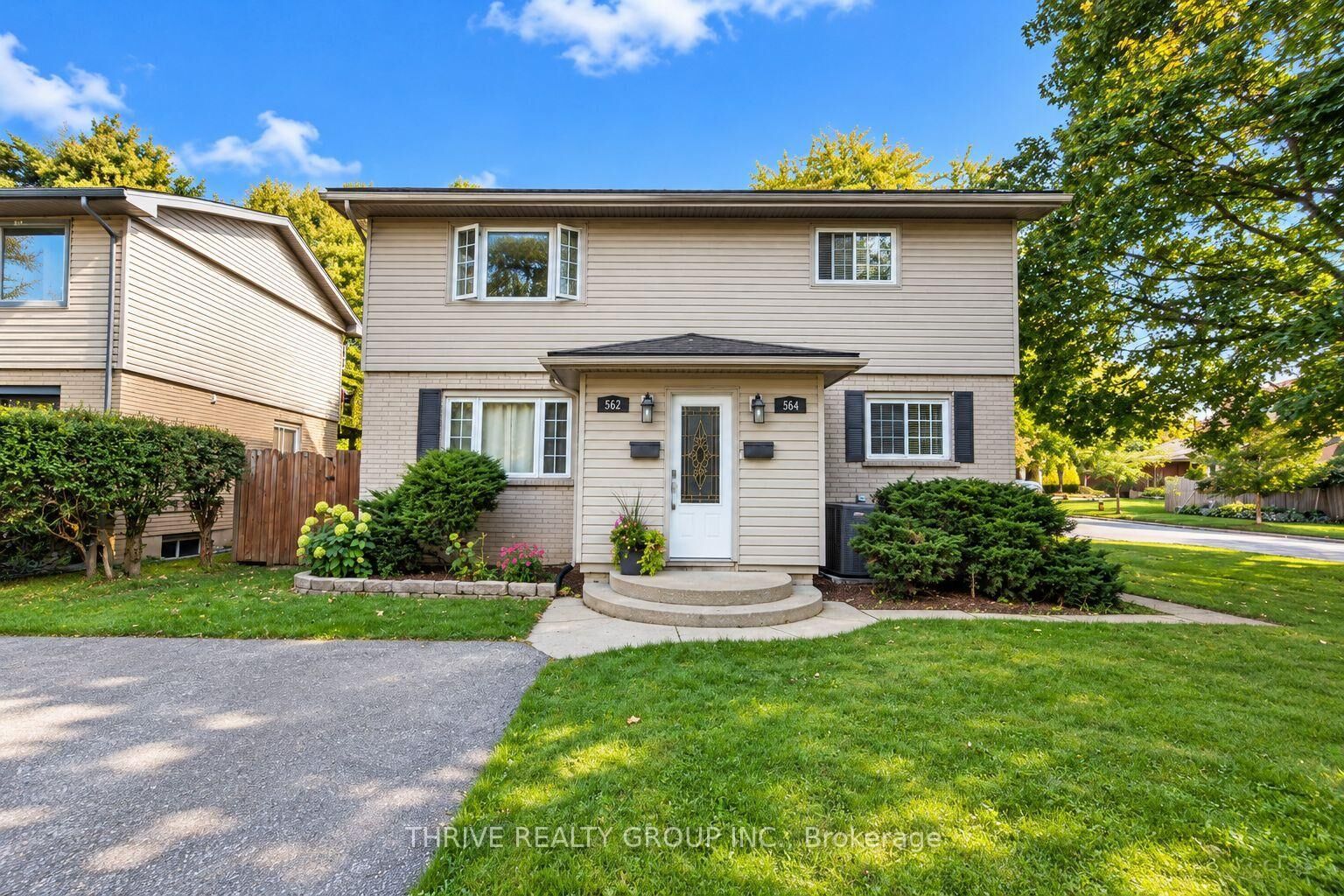 Property Photo:  562 Knights Hill Road Upper  ON N6J 3A2 